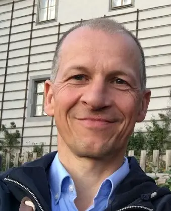 Wolfgang Albers